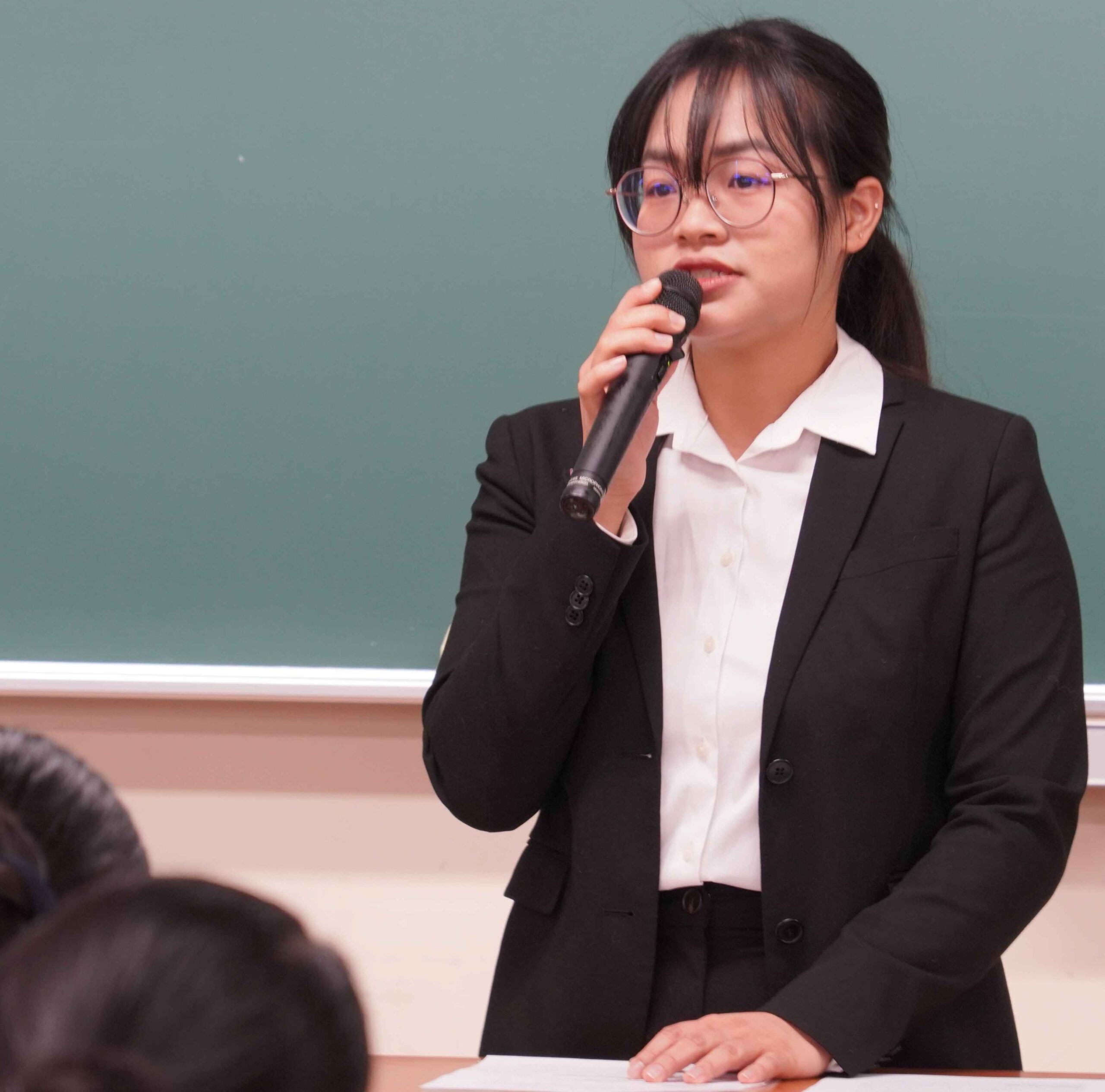 トゥリンさん講演2